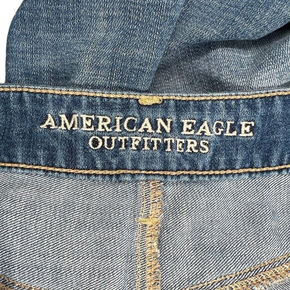 American Eagle Women's Distressed Button Fly Tom Girl Jeans - Picture 9 of 11